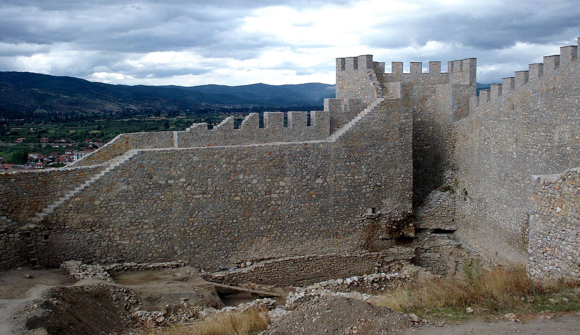 САМОИЛОВА ТВРДИНА IV-XIX ВЕК